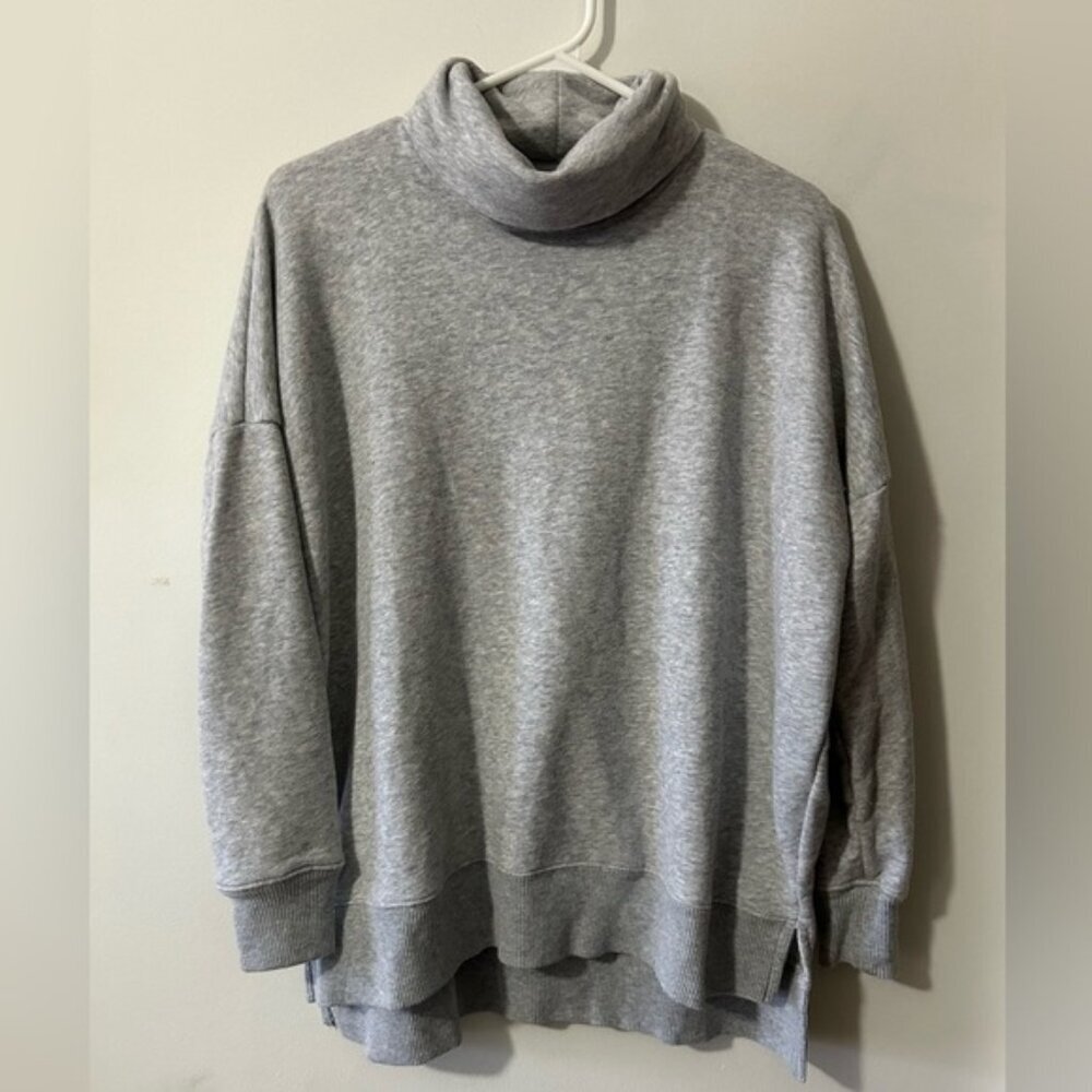 Aerie ‎ Grey Oversized Turtleneck Sweater